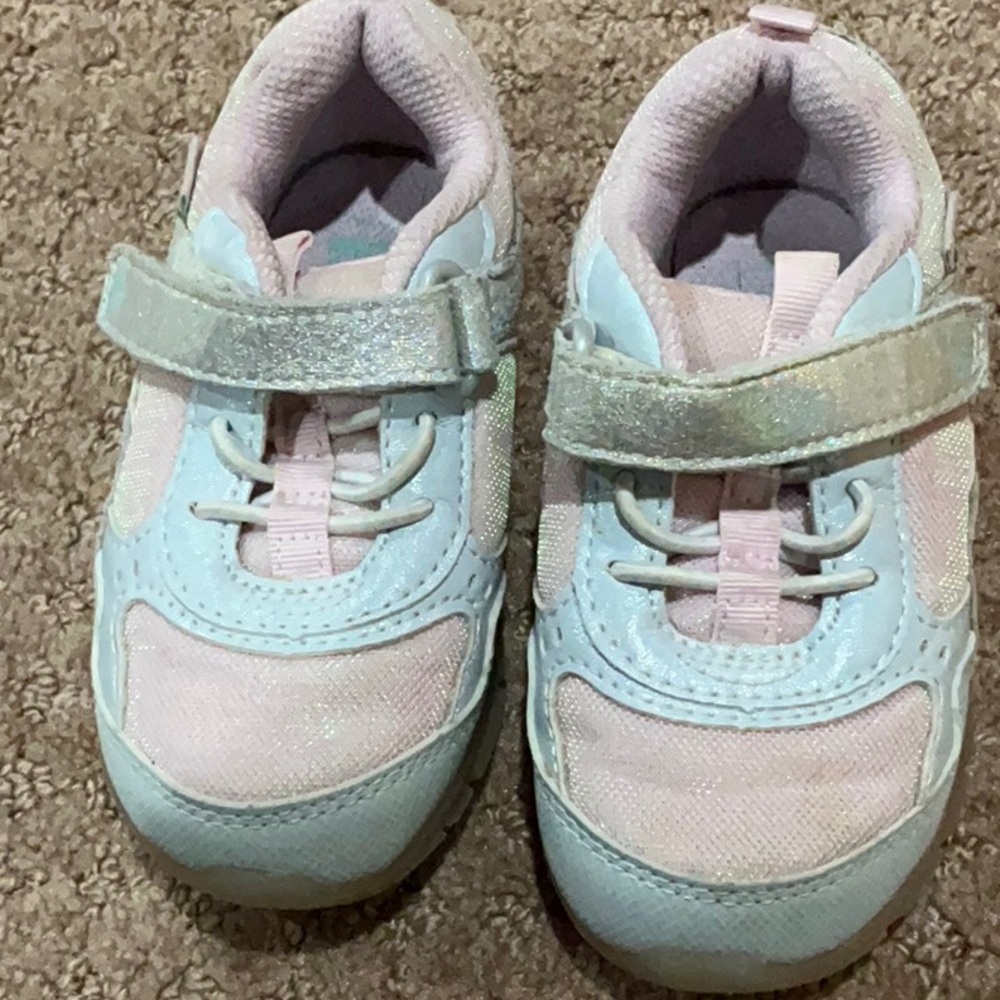 🌸 STRIDE RITE SNEAKERS SIZE 7 TODDLER